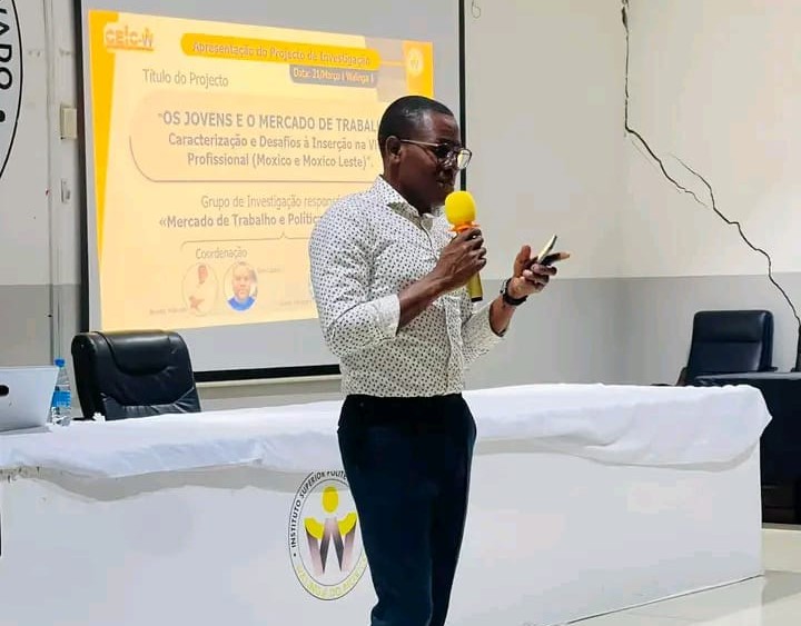 SESSÃO DE APRESENTAÇÃO PÚBLICA DO PROJECTO DE INVESTIGAÇÃO